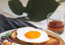 더 똑똑하게, 더 쉽게! 요즘 식단 관리의 새로운 트렌드와 실천법 burger with egg and lettuce on white ceramic plate